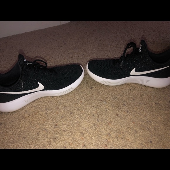 shoes - Picture 6 of 6